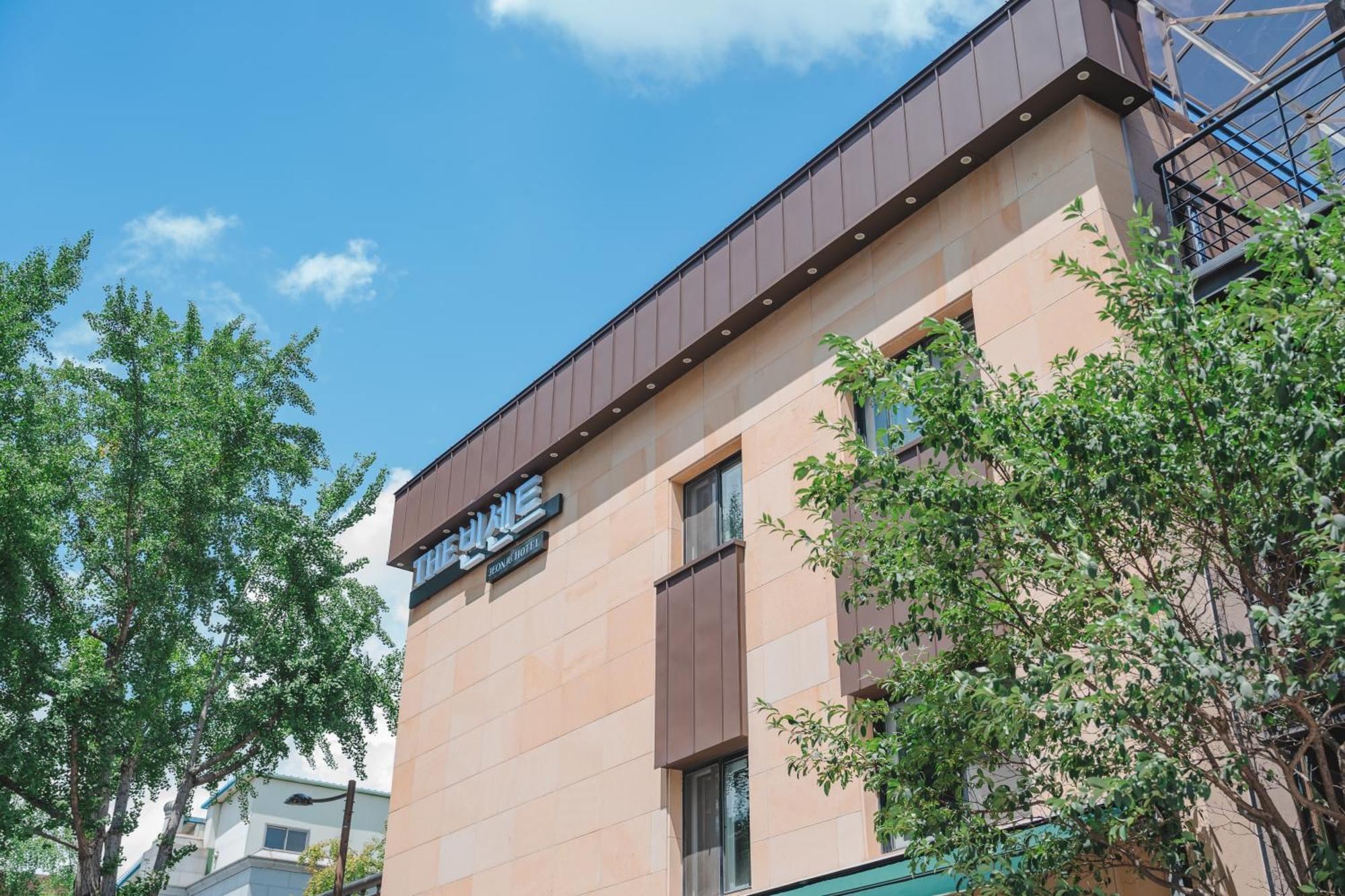 Jeonju Hotel The Vincent Екстериор снимка